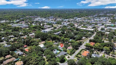 660 NE 121st St in Biscayne Park, FL - Building Photo - Building Photo
