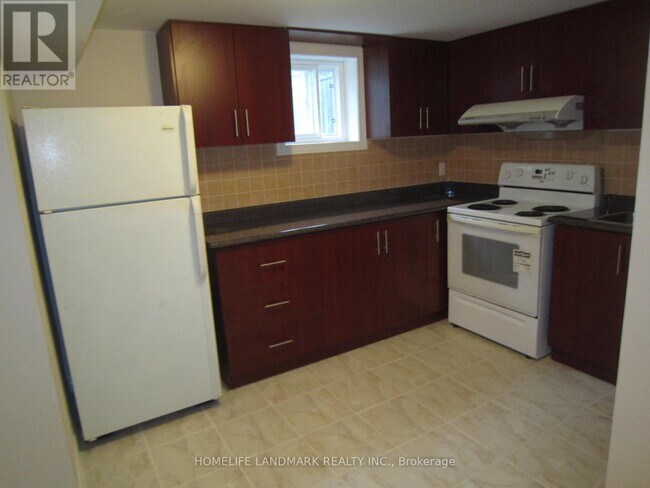 42 Stanwell Dr in Toronto, ON - Building Photo - Building Photo