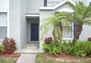 6252 Osprey Lake Cir in Riverview, FL - Building Photo