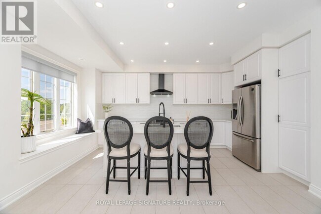 99 Burke St in Hamilton, ON - Building Photo - Building Photo