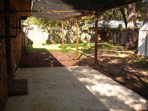 931 McFarlan Ave in Fort Walton Beach, FL - Foto de edificio - Building Photo