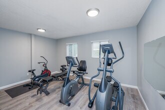 Aspen Meadows Apartment Homes in Auburn, WA - Building Photo - Interior Photo