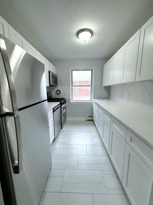 Hudson Crest - Cliffside Park