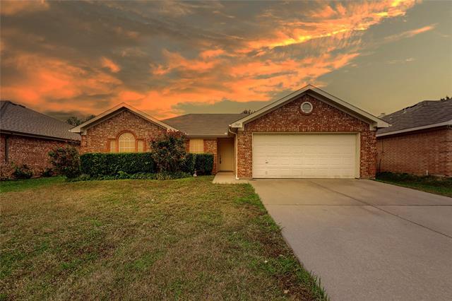 1507 Coastline Ln in Mansfield, TX - Building Photo