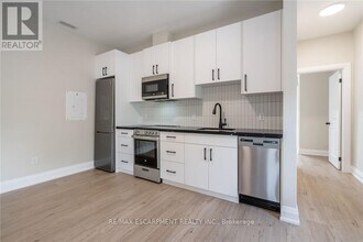 9 Munn St in Hamilton, ON - Building Photo - Building Photo