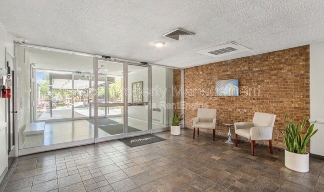 407 Eudora St in Denver, CO - Building Photo - Building Photo