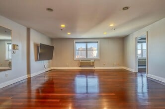 1720 New York Ave in Union City, NJ - Building Photo - Building Photo