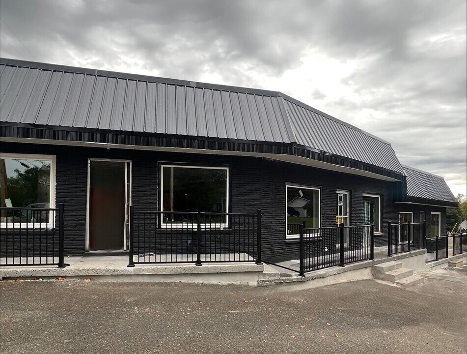 1412 Knob Creek Rd in Johnson City, TN - Building Photo