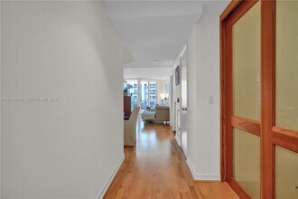 4779 Collins Ave in Miami Beach, FL - Building Photo - Building Photo