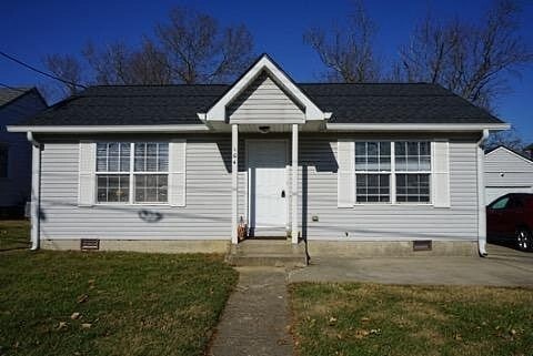 property at 104 W Chestnut St