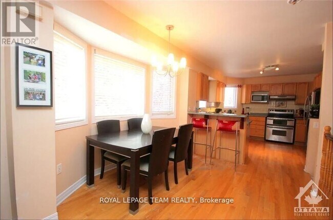 376 Lisgar St in Ottawa, ON - Building Photo - Building Photo