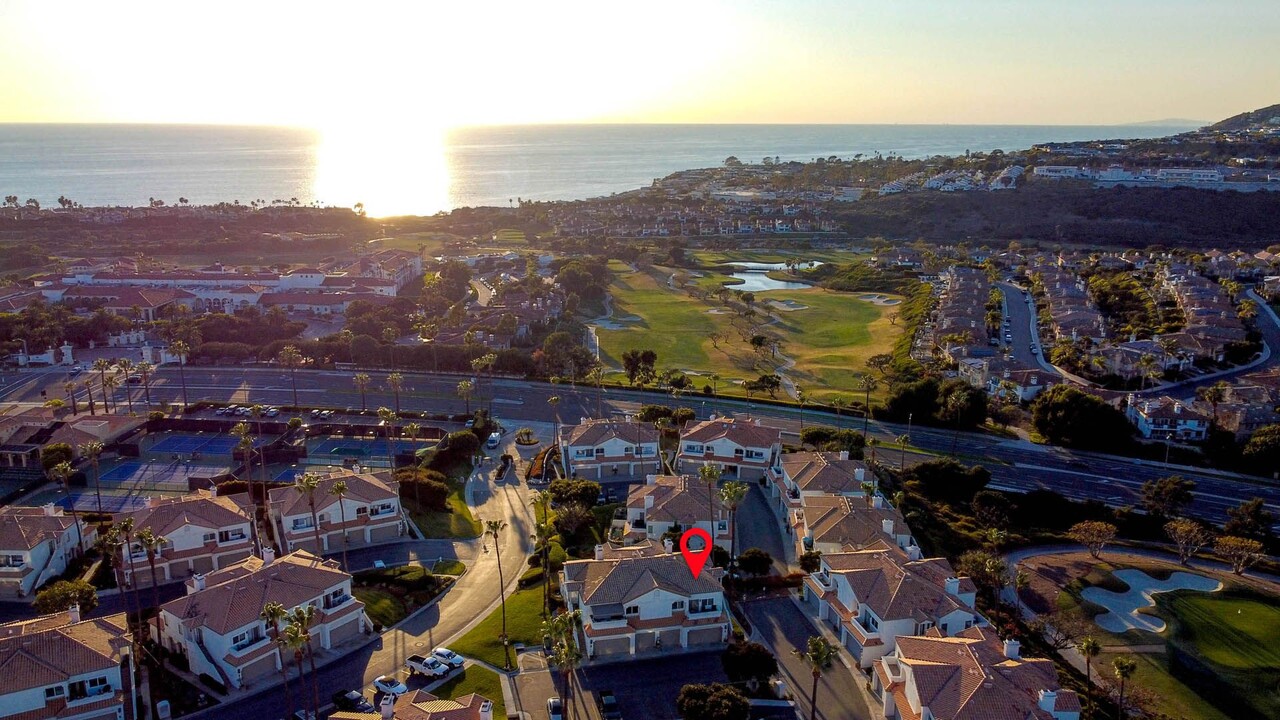 7 Wightman Ct in Dana Point, CA - Building Photo