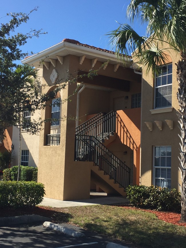 Villas at Venezia in Ft. Myers, FL - Foto de edificio - Building Photo