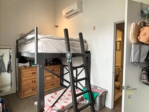 20 Sunnyside St, Unit 1 in Boston, MA - Building Photo - Building Photo