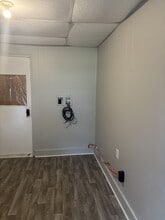 11984 Kenyon Ave in Buffalo, OH - Building Photo - Building Photo