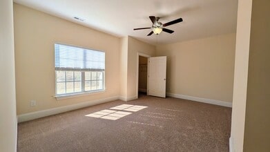 Tripp Cottages in Siler City, NC - Foto de edificio - Building Photo