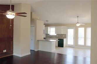 1130 Meriwood Dr in Lewisville, TX - Building Photo - Building Photo