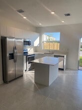 2354 NW 125 St in Miami Shores, FL - Building Photo - Building Photo