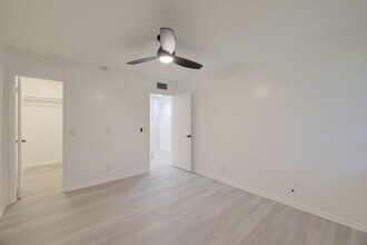 473 Burgundy N in Delray Beach, FL - Building Photo - Building Photo