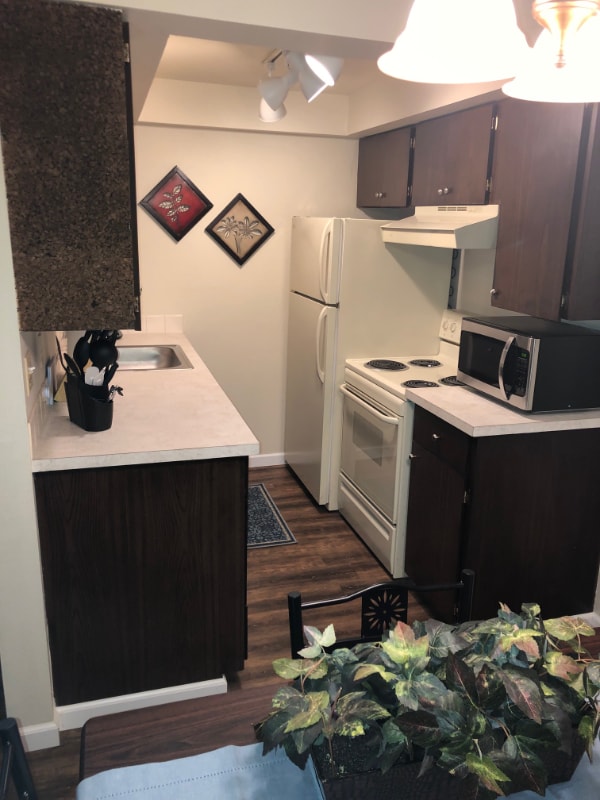 1104 S Jefferson St, Unit 204 in Spokane, WA - Building Photo - Building Photo