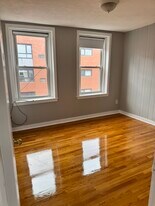 151 Endicott St, Unit 145-10 in Boston, MA - Building Photo