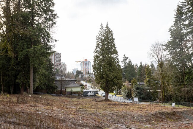 642 Tyndall St in Coquitlam, BC - Building Photo - Building Photo