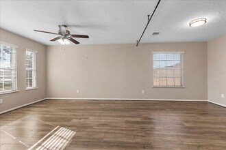 16218 Bunker Ridge Rd in Houston, TX - Building Photo - Building Photo