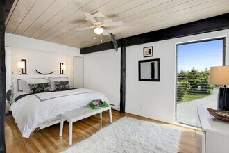 474 Jobs Ln in Bridgehampton, NY - Building Photo - Building Photo