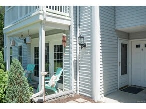 2765 N Forest Rd in Getzville, NY - Building Photo - Building Photo