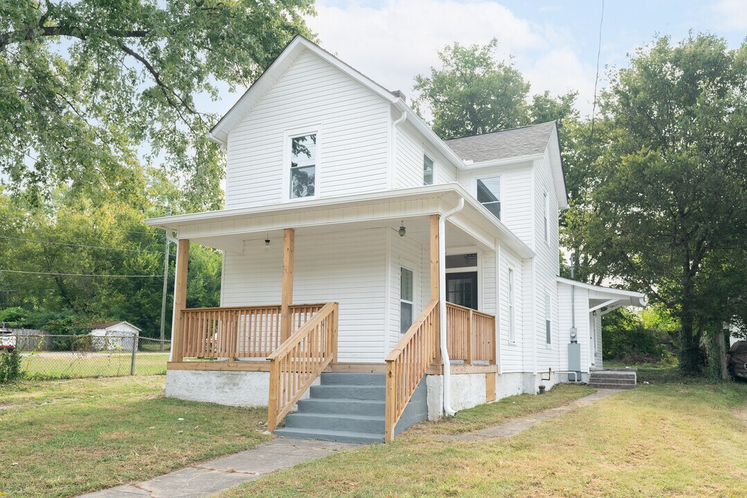 2206 Keith Ave in Knoxville, TN - Building Photo