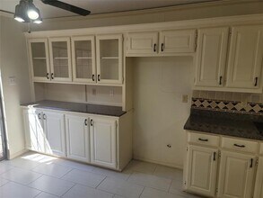 5719 Encore Dr in Dallas, TX - Building Photo - Building Photo