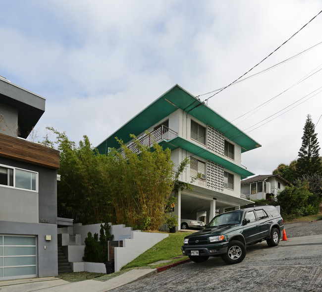 1548 Pele St in Honolulu, HI - Foto de edificio - Building Photo