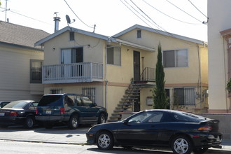 1620 8th Ave in Oakland, CA - Building Photo - Building Photo