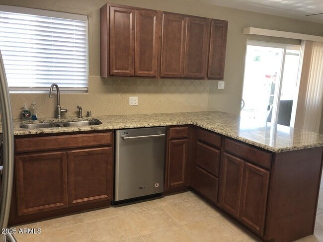 1322 E Morten Ave in Phoenix, AZ - Building Photo - Building Photo