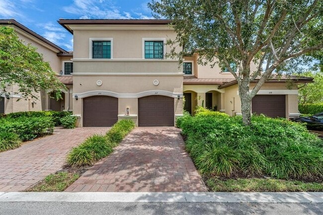 property at 4228 N Dixie Hwy