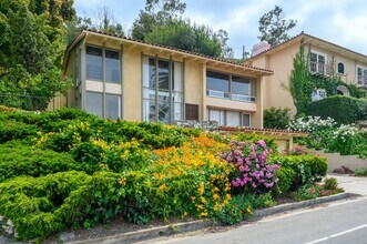 552 Vía Del Monte in Palos Verdes Estates, CA - Building Photo - Building Photo