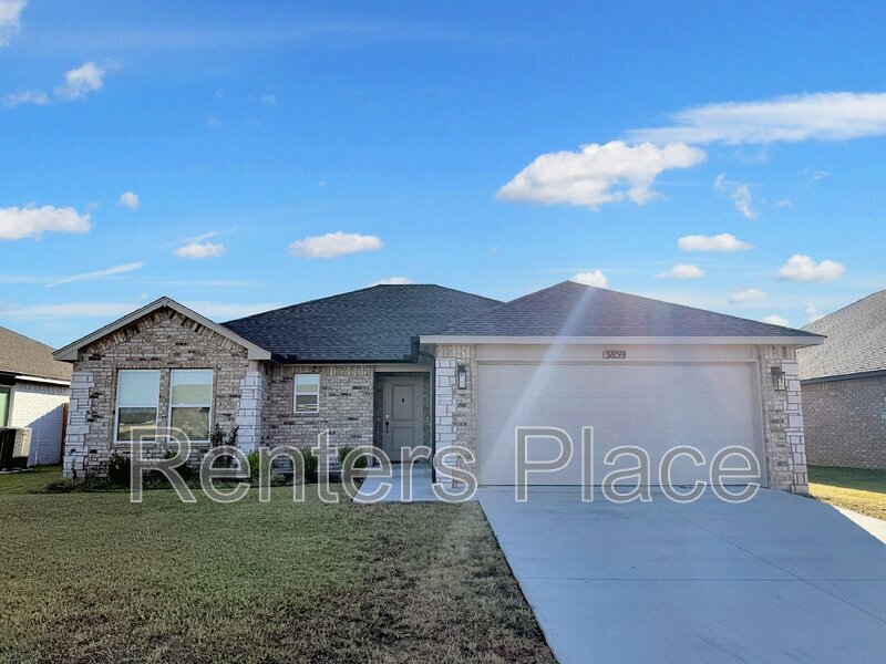 3859 S 152nd E Ave in Tulsa, OK - Building Photo