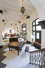 Wilshire Royale in Los Angeles, CA - Building Photo - Interior Photo