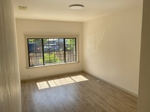 18029 Poplar Ave in Sonoma, CA - Building Photo - Building Photo