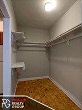 717 W Belmont Ave, Unit 507 in Chicago, IL - Building Photo - Building Photo