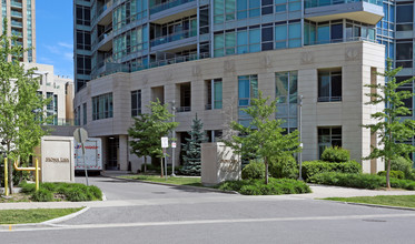 Mona Lisa Residences in Toronto, ON - Building Photo - Building Photo