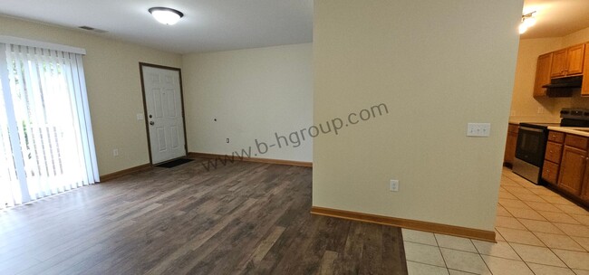 8760 Sheridan Rd in Kenosha, WI - Building Photo - Building Photo