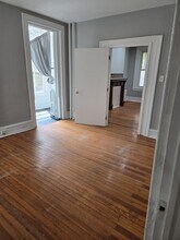 516 W Queen Ln in Philadelphia, PA - Building Photo - Building Photo