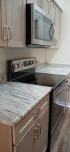 289 Rotonda Blvd W, Unit Apt B in Rotonda West, FL - Building Photo - Building Photo