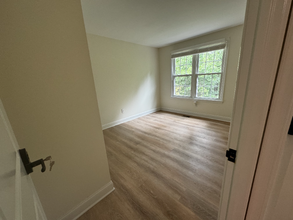 01 Maple Leaf Dr in Montgomery Village, MD - Building Photo - Building Photo