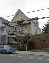 87 Fulton St in Weehawken, NJ - Building Photo