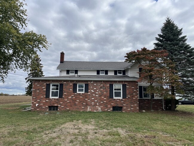 7555 Finzel Rd in Whitehouse, OH - Building Photo - Building Photo