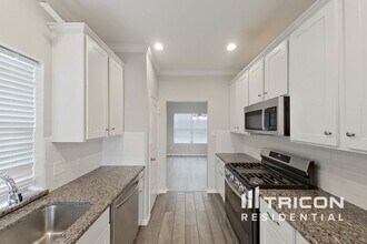 523 Long Prairie Dr in Royse City, TX - Building Photo - Building Photo