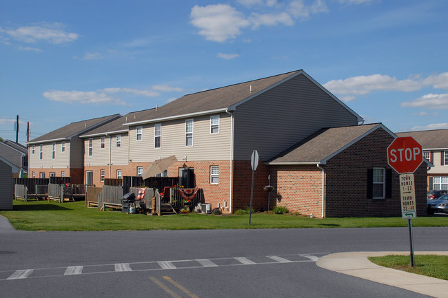 Ambleside Townhouses in Lancaster, PA - Building Photo - Building Photo