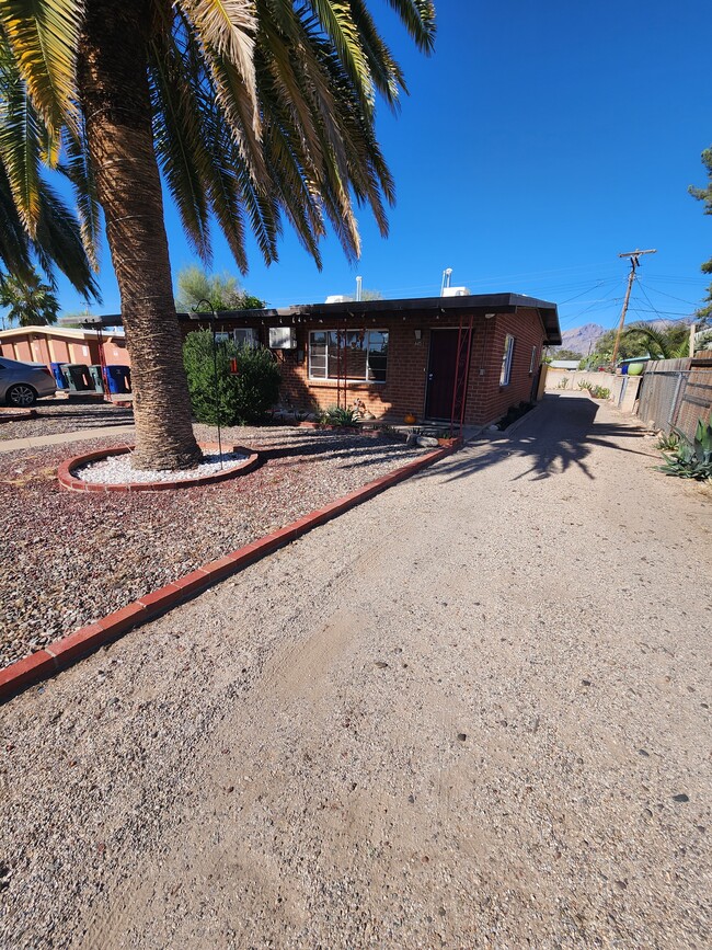 4451 E Pima St in Tucson, AZ - Foto de edificio - Building Photo